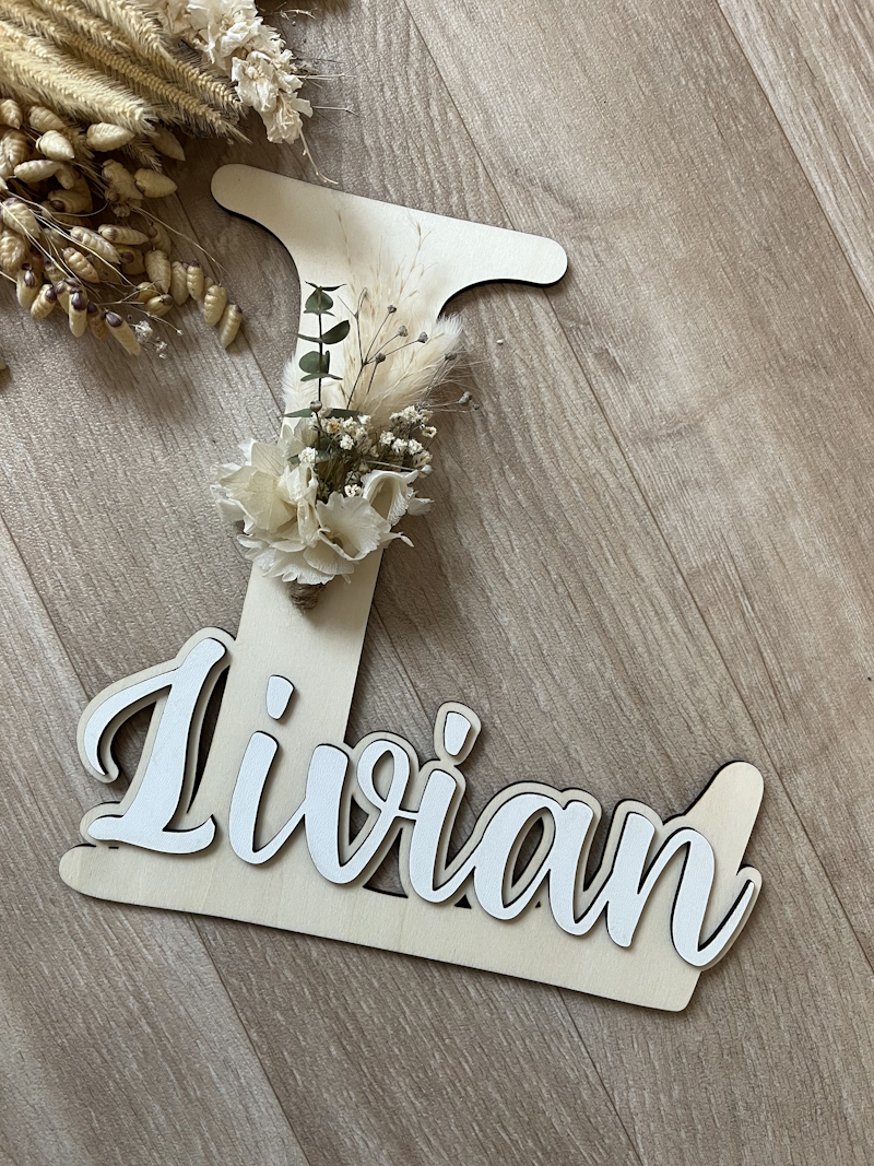 Holzbuchstaben mit Trockenblumen – Bild 5